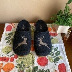 Living Kitzbühel Anthracite Deer slipper slides size 41
